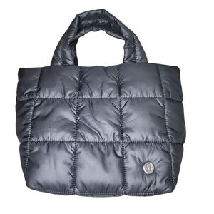 LULULEMON Quilted Grid Crossbody Bag 5L, black/silver (Sold out online, rare)